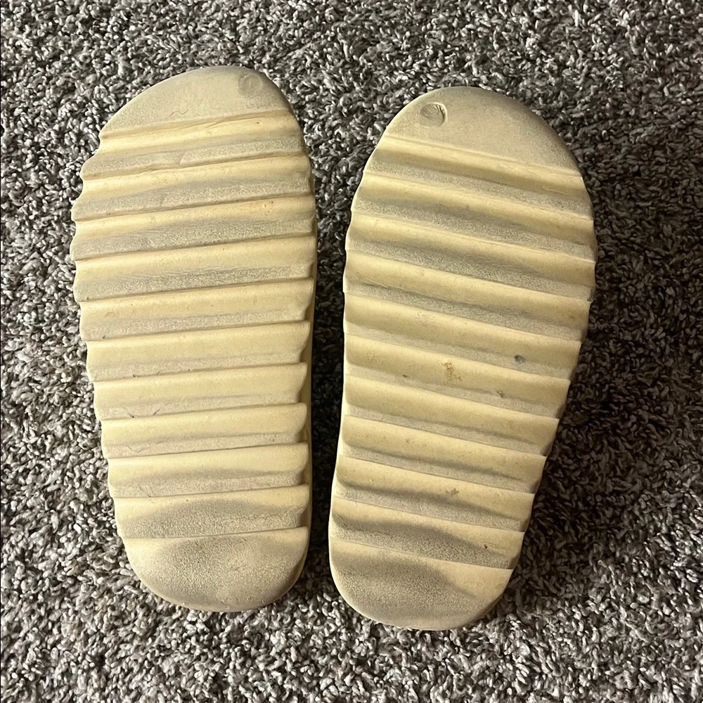 Yeezy Slides
